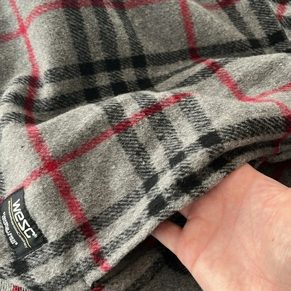 WESC Flannel Jacket Plaid Snap Buttons Size Large